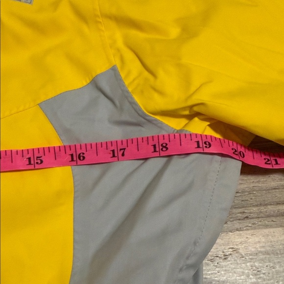 The North Face Hooded Jacket Women M HyVent 2.5L Yellow Outdoor Rain Windbreaker - Picture 5 of 10